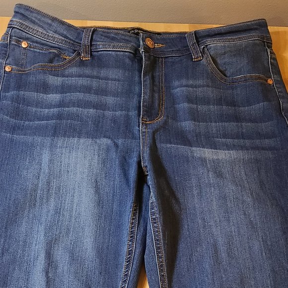 Flare Jean Size 11 - Picture 1 of 4